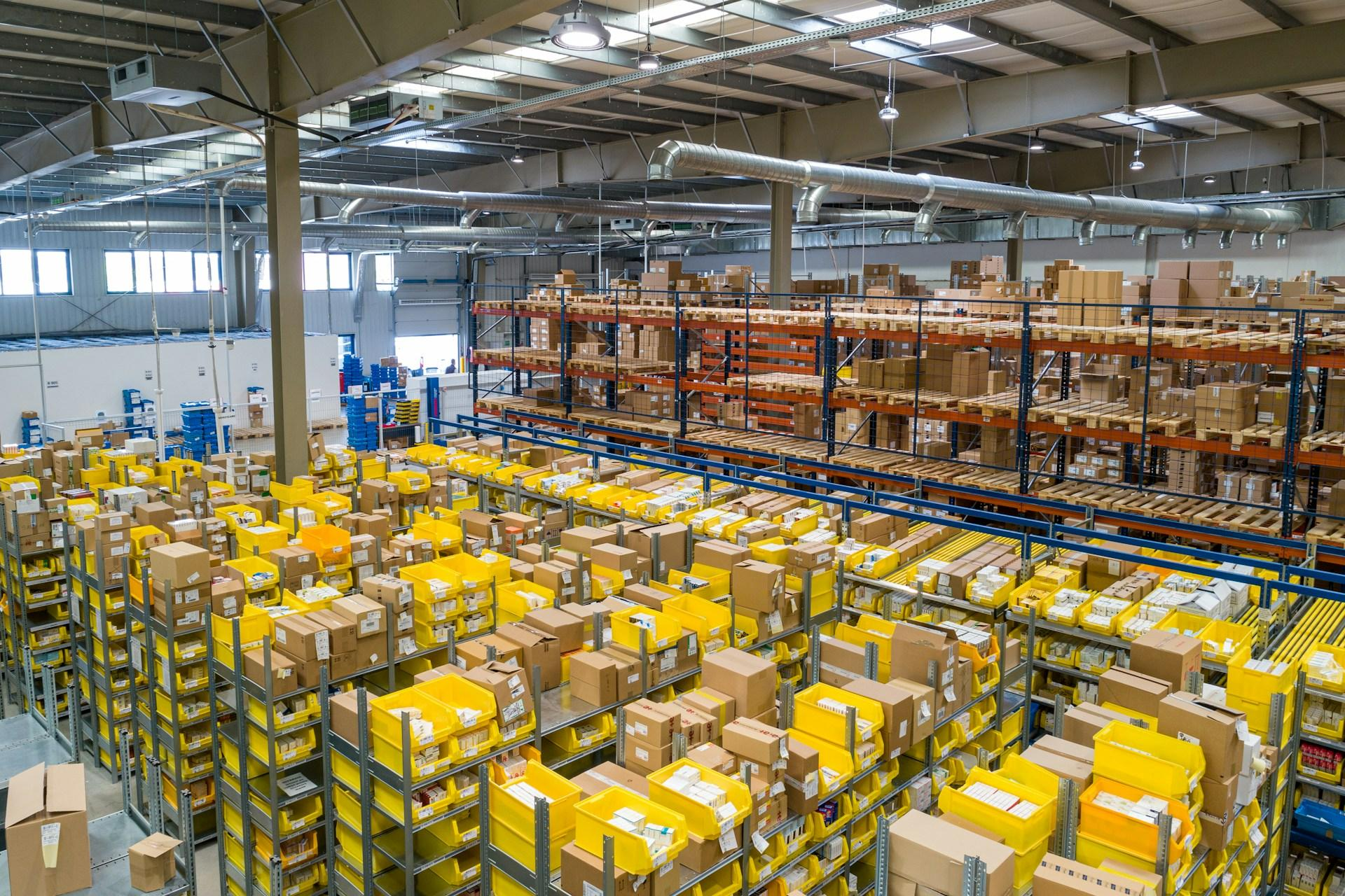 Large-e-commerce-fulfillment-center-with-shelving_racks-full-of-parcels